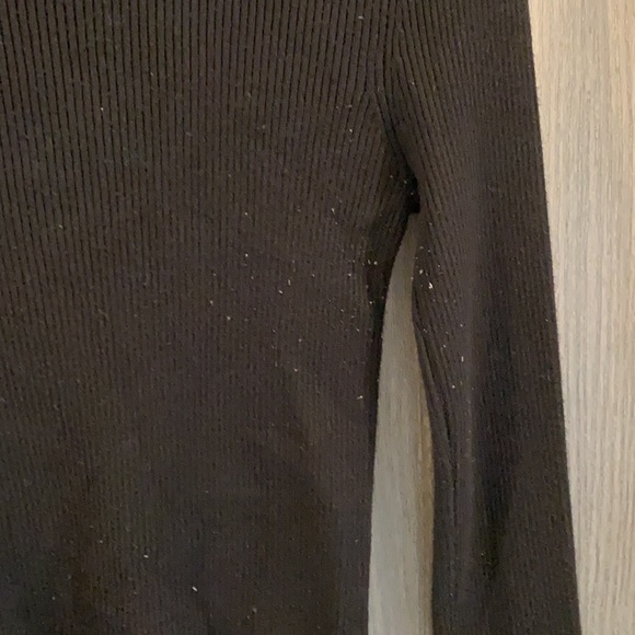 ❗️BOGO❗️Black Turtleneck - Picture 8 of 9